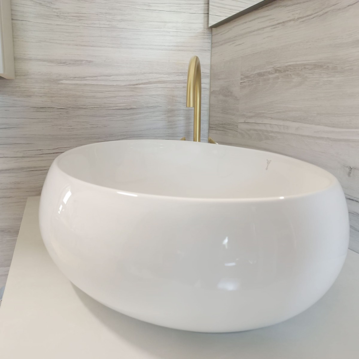 OSCAR 60x40 glänzend weißes Keramik-Waschbecken für den...