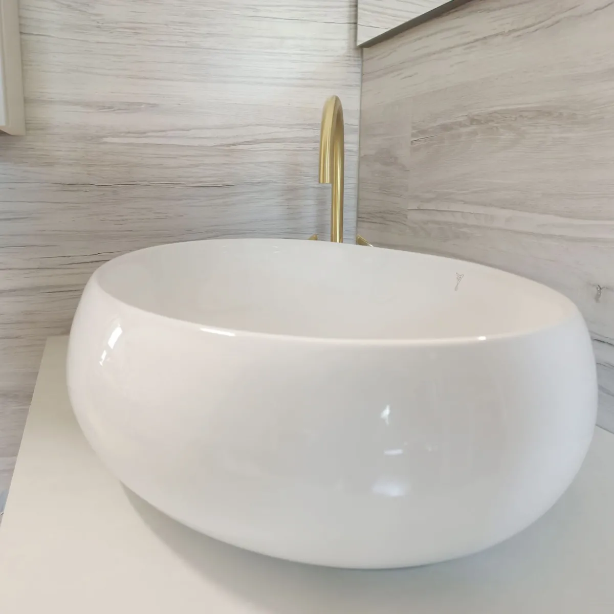 OSCAR 60x40 glänzend weißes Keramik-Waschbecken für den...