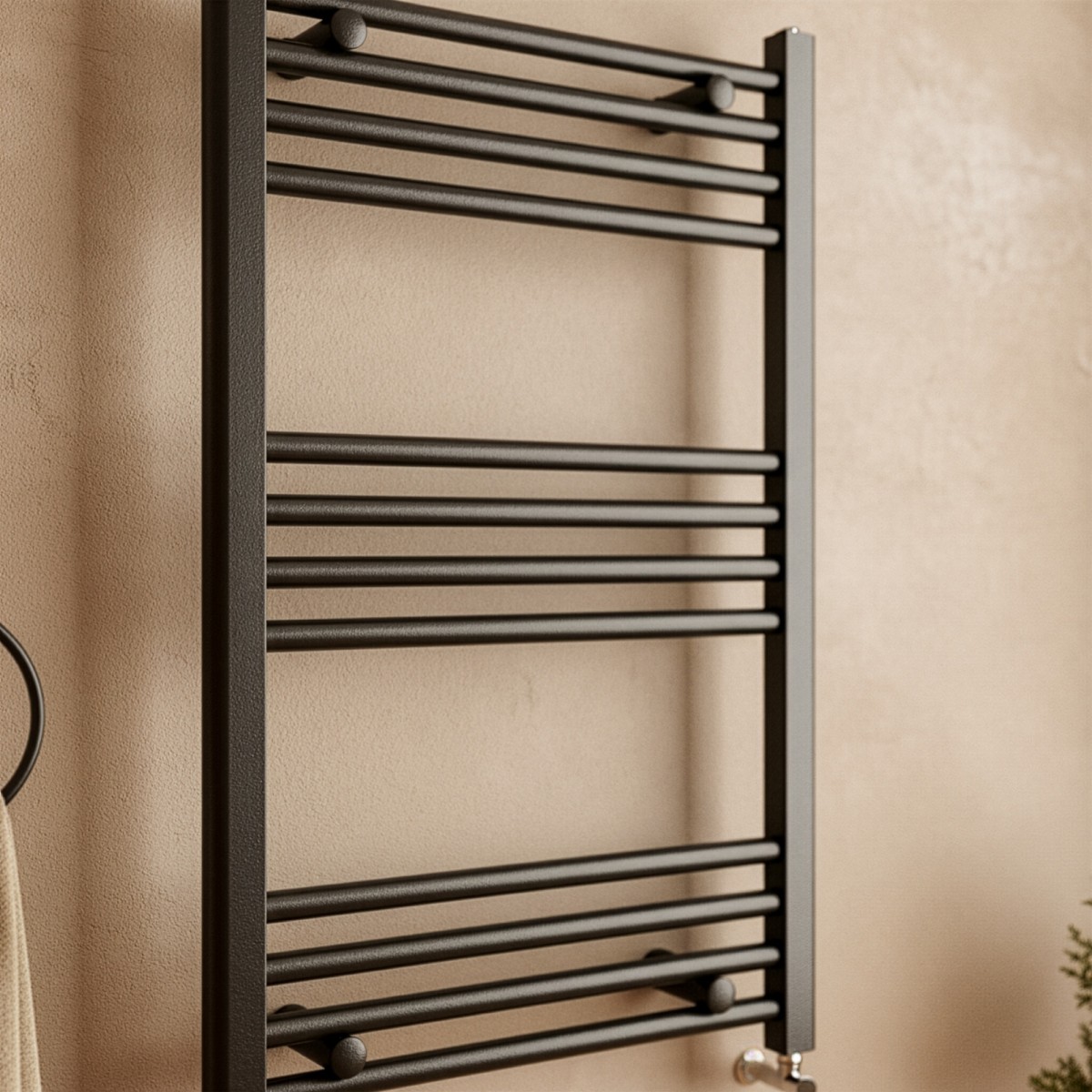 Scaldasalviette nero opaco interasse 45 altezza 80...