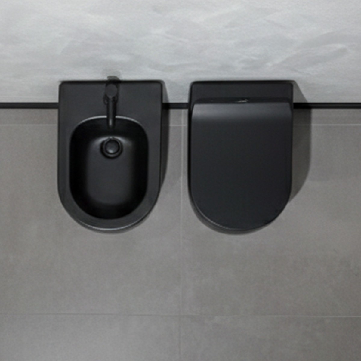 Sanitari sospesi nero opaco con sedile soft close NUVOLA