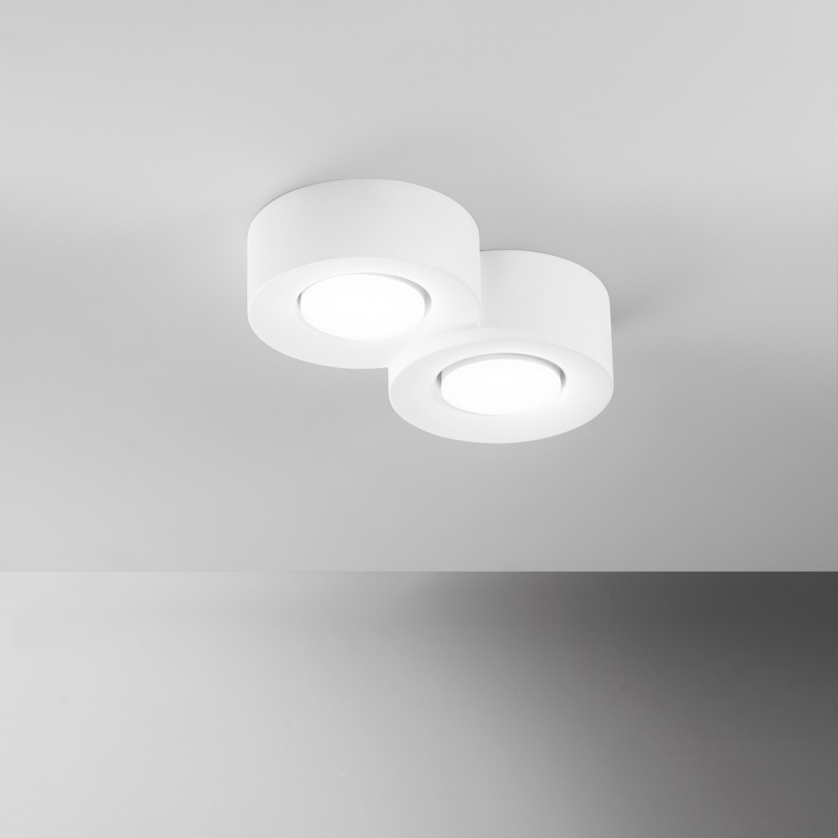 PLAFONIERA ATHEN TONDA BIANCA 2XGX53 26XX20X6,3CM