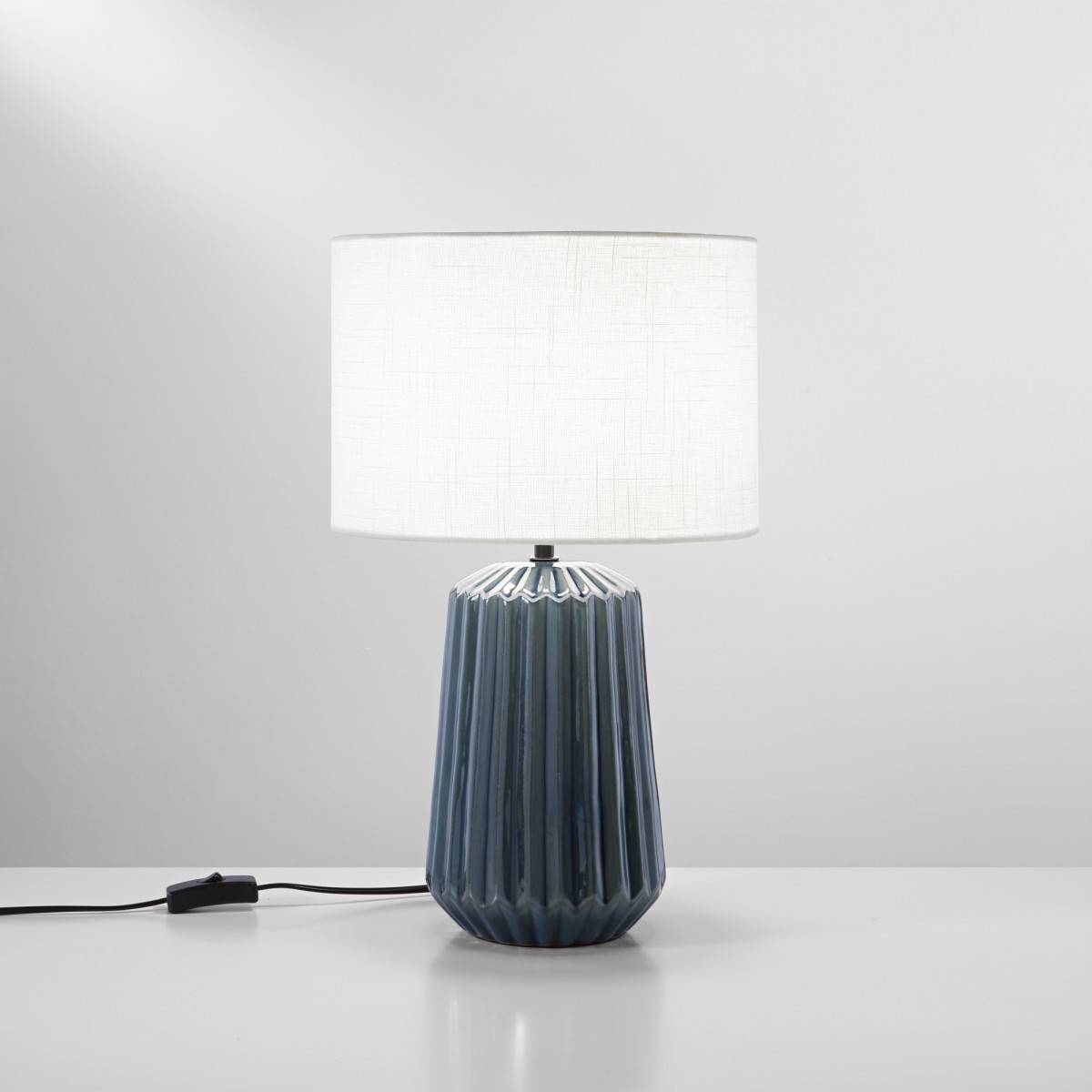 Moderne türkisfarbene Tischleuchte | Mondialshop