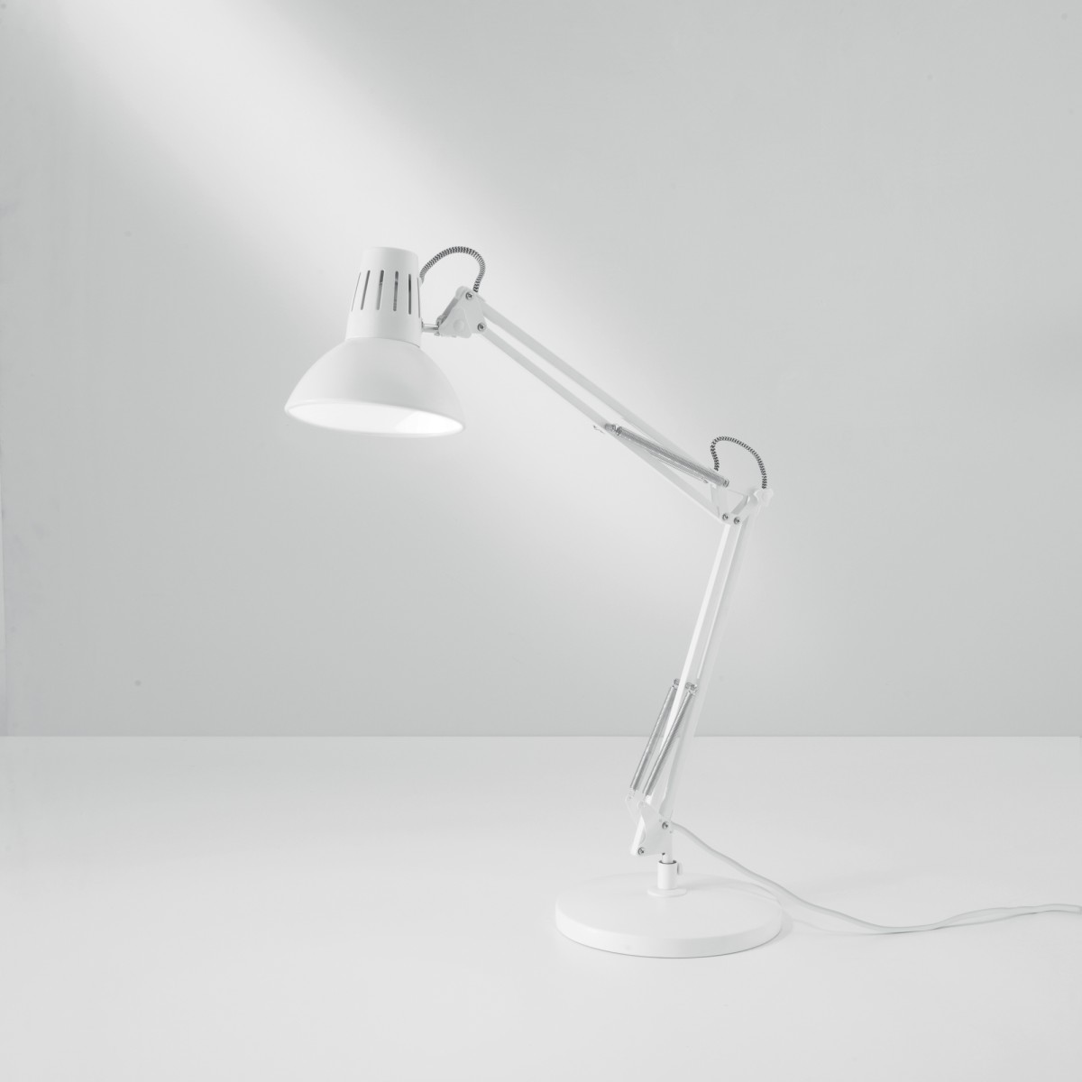 Lampada da Tavolo Moderna 5 Varianti | Mondialshop