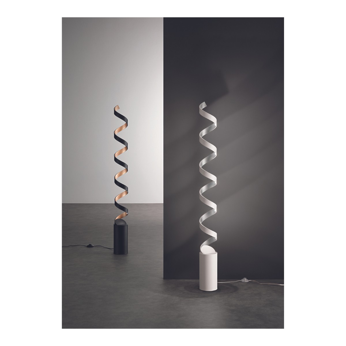 Lampada da Terra LED a Spirale Bianca o Nera | Mondialshop