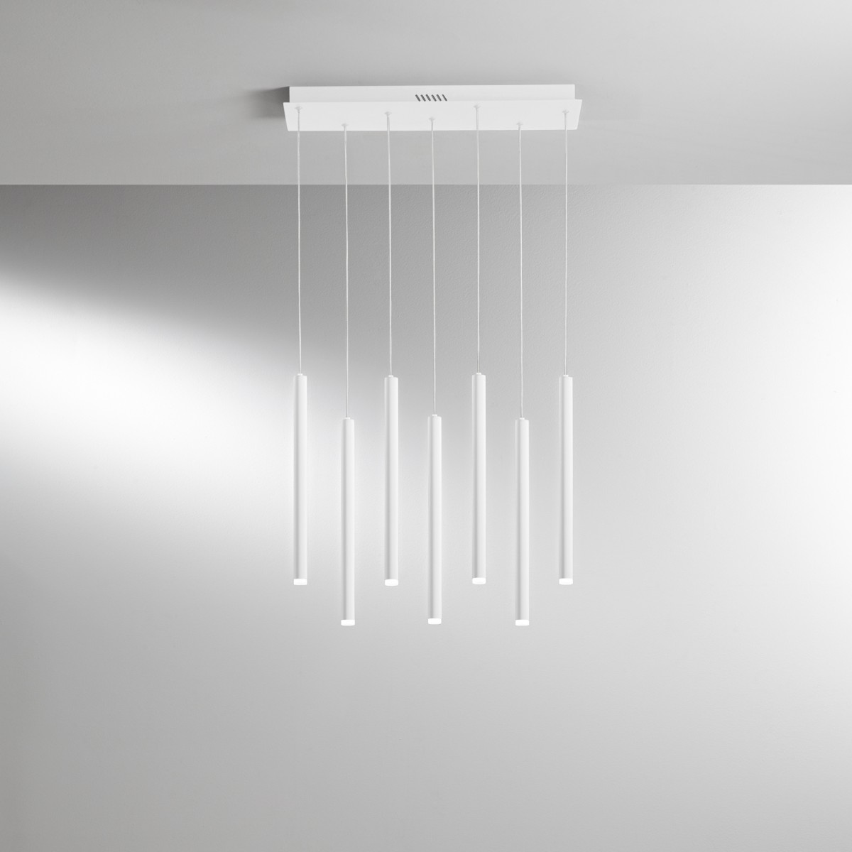 SOSPENSIONE LED PYPE BIANCA 35W 3290LM CCT 2,5X41X200CM