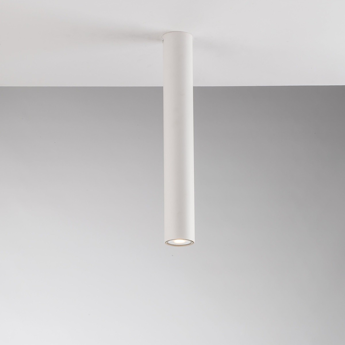 PLAFONIERA FLUKE TONDA BIANCA 1XGU10 5,5X5,5X40CM