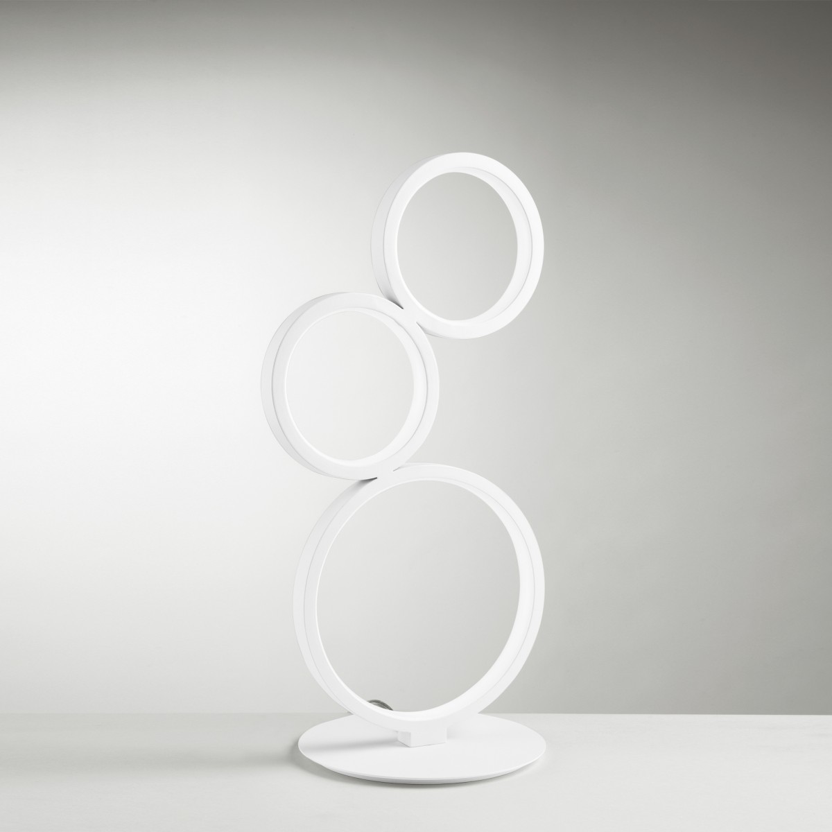 Lampe LED blanche Fredy 15 W 1980 lm CCT 15 x 22 x 42,7 cm