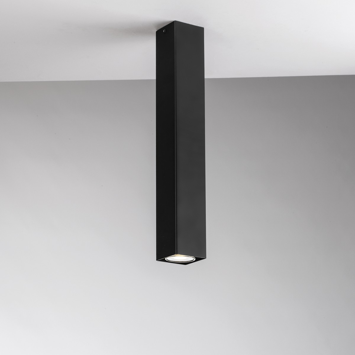Plafonnier carré noir FLUKE 1XGU10 6X6X40CM