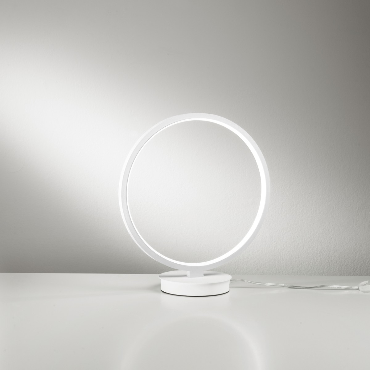 FREDY WHITE LED-LAMPE 15W 1440LM CCT 30X31.6CM