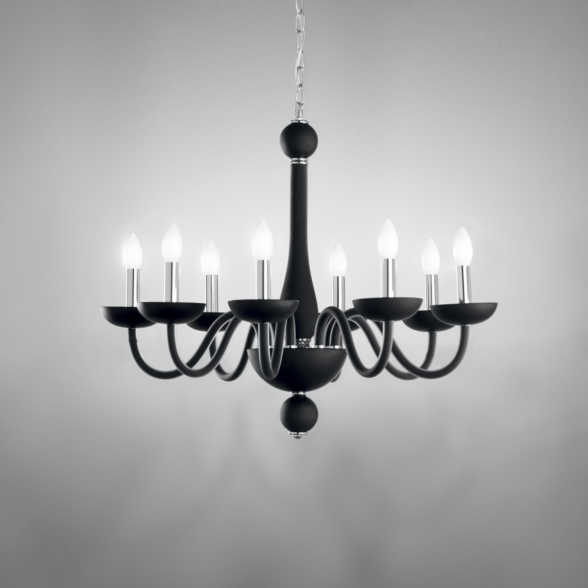 LAMPADARIO ALFIERE NERO/CROMO 8XE14 74X178CM