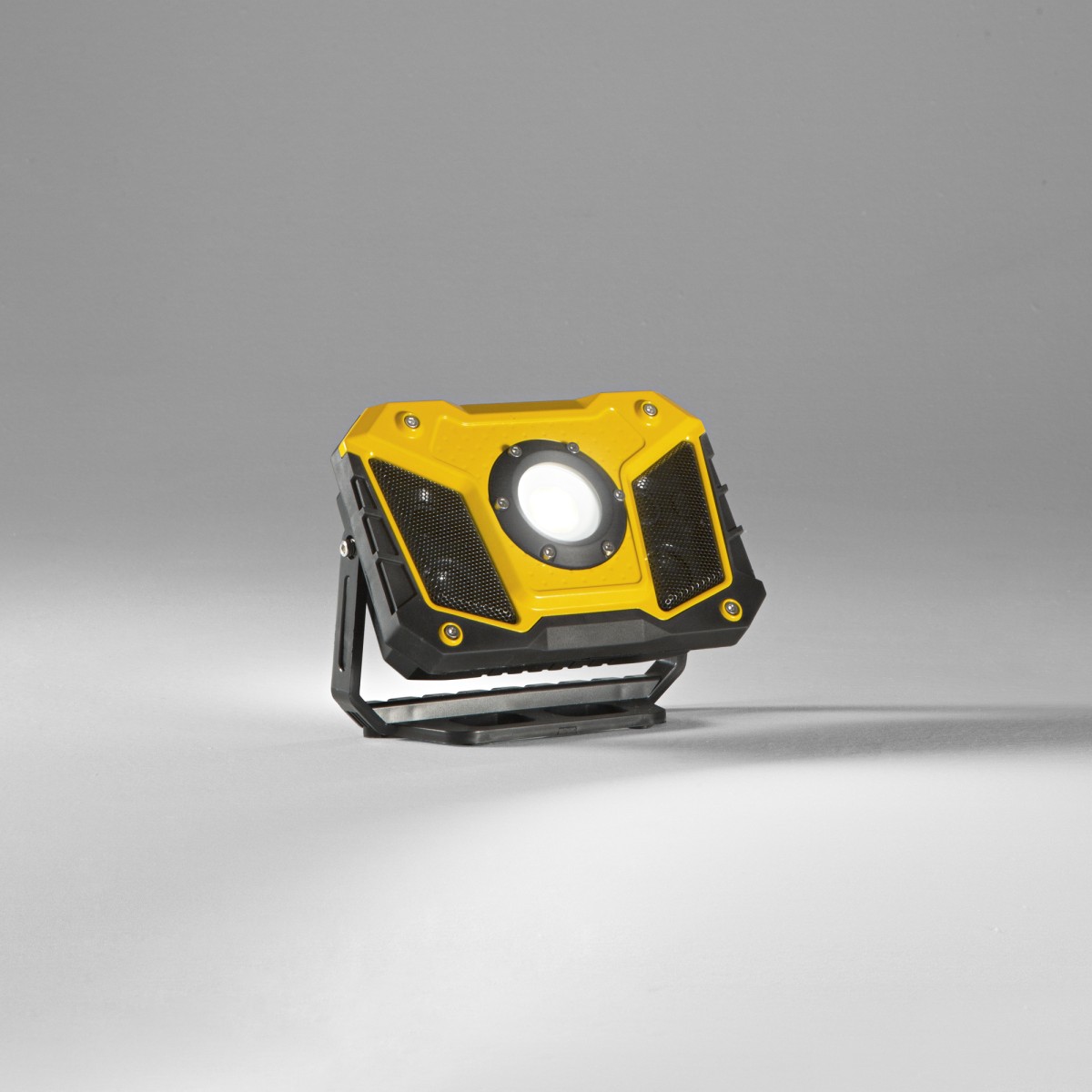 PROIETTORE PORTATILE LED BULL GIALLO/NERO 15W 1200LM...