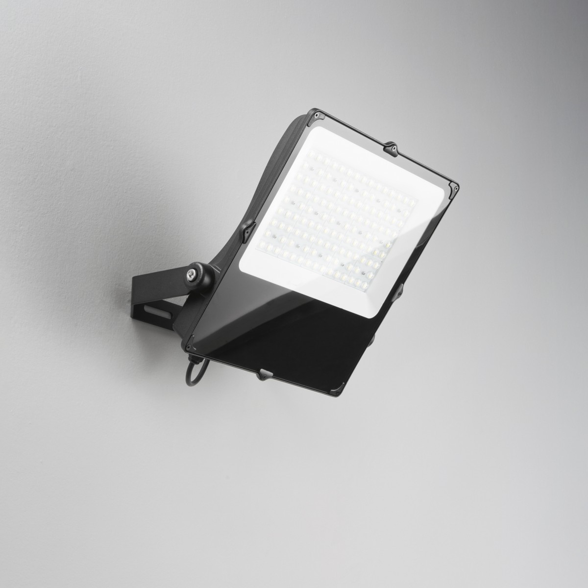 PROIETTORE LED GIOVE NERO 200W 32666LM 6000K IP66...
