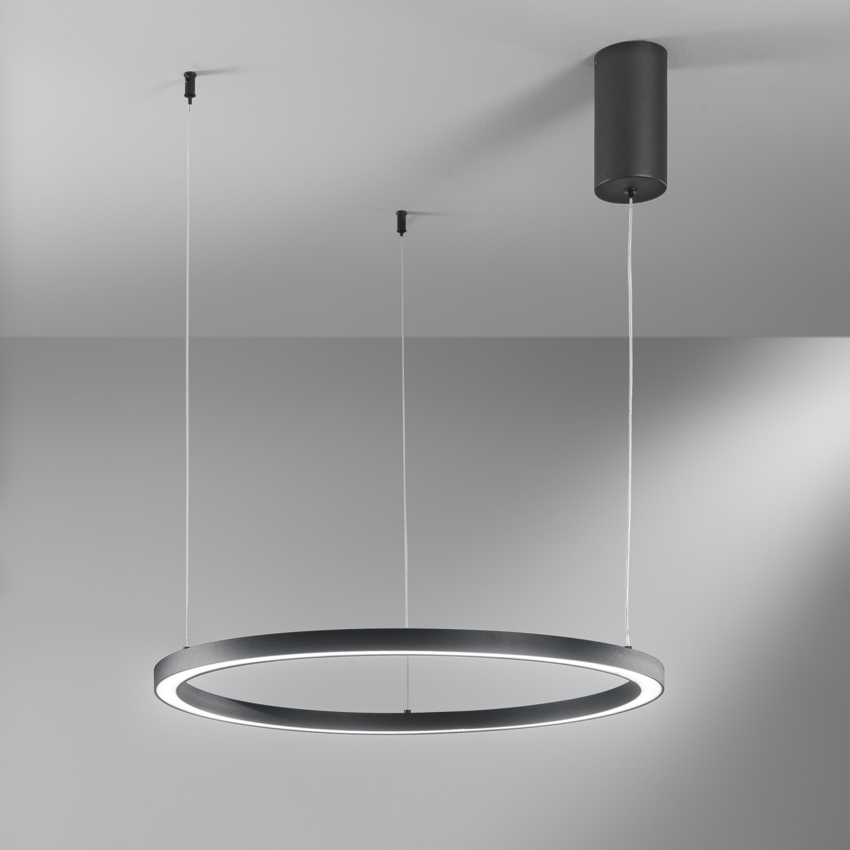 Schwarze LED-Hängeleuchte mit Bügel, 30 W, 4500 lm...
