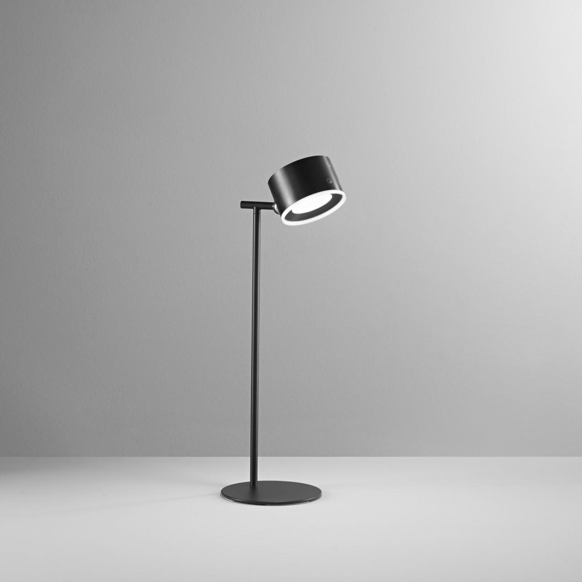 LUMETTO RICARICABILE LED TESLA NERO TESTA MAGNETICA 4W...
