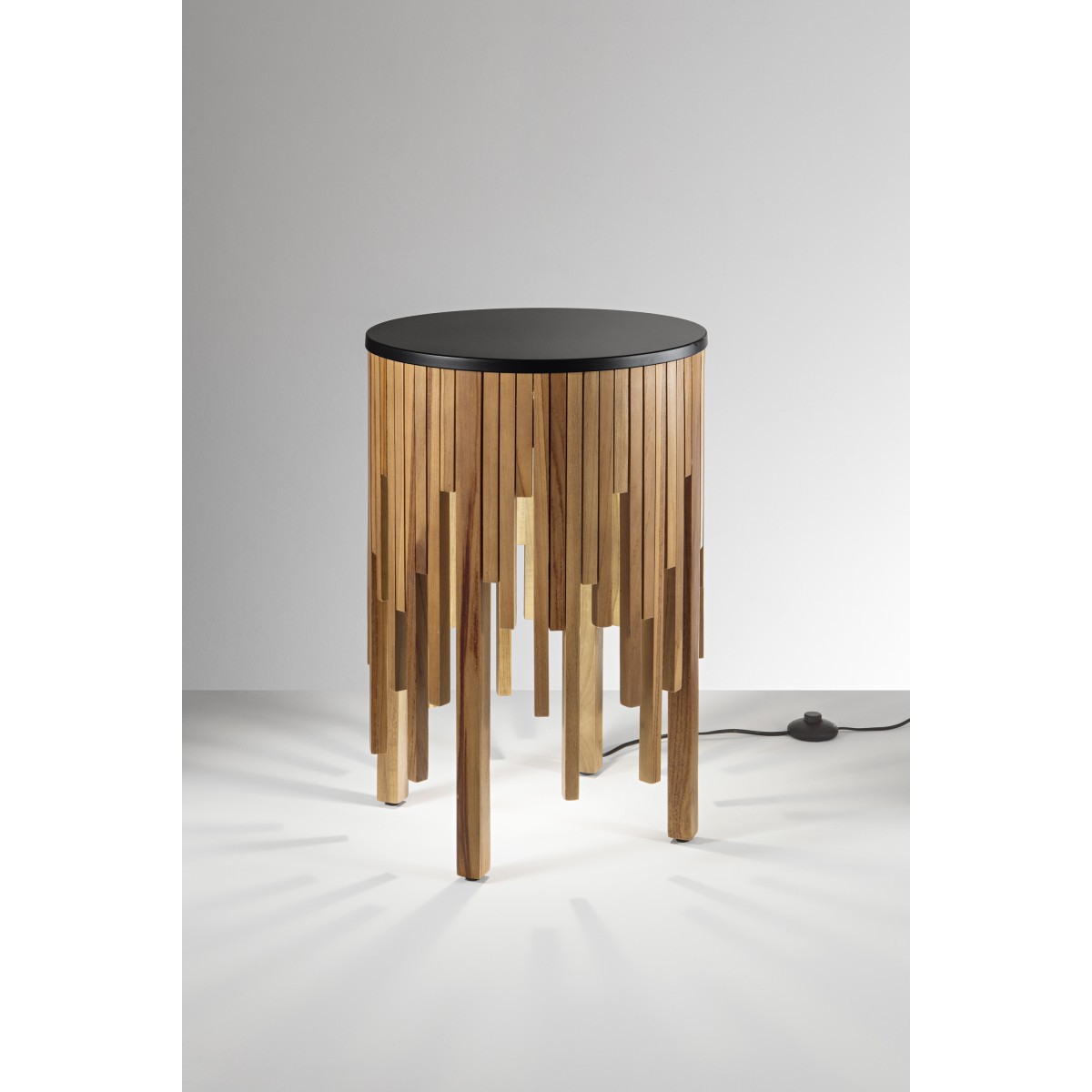 LUME-PIANTANA/TAVOLO KENGO ILLUMINATO A LED 40X40X60CM