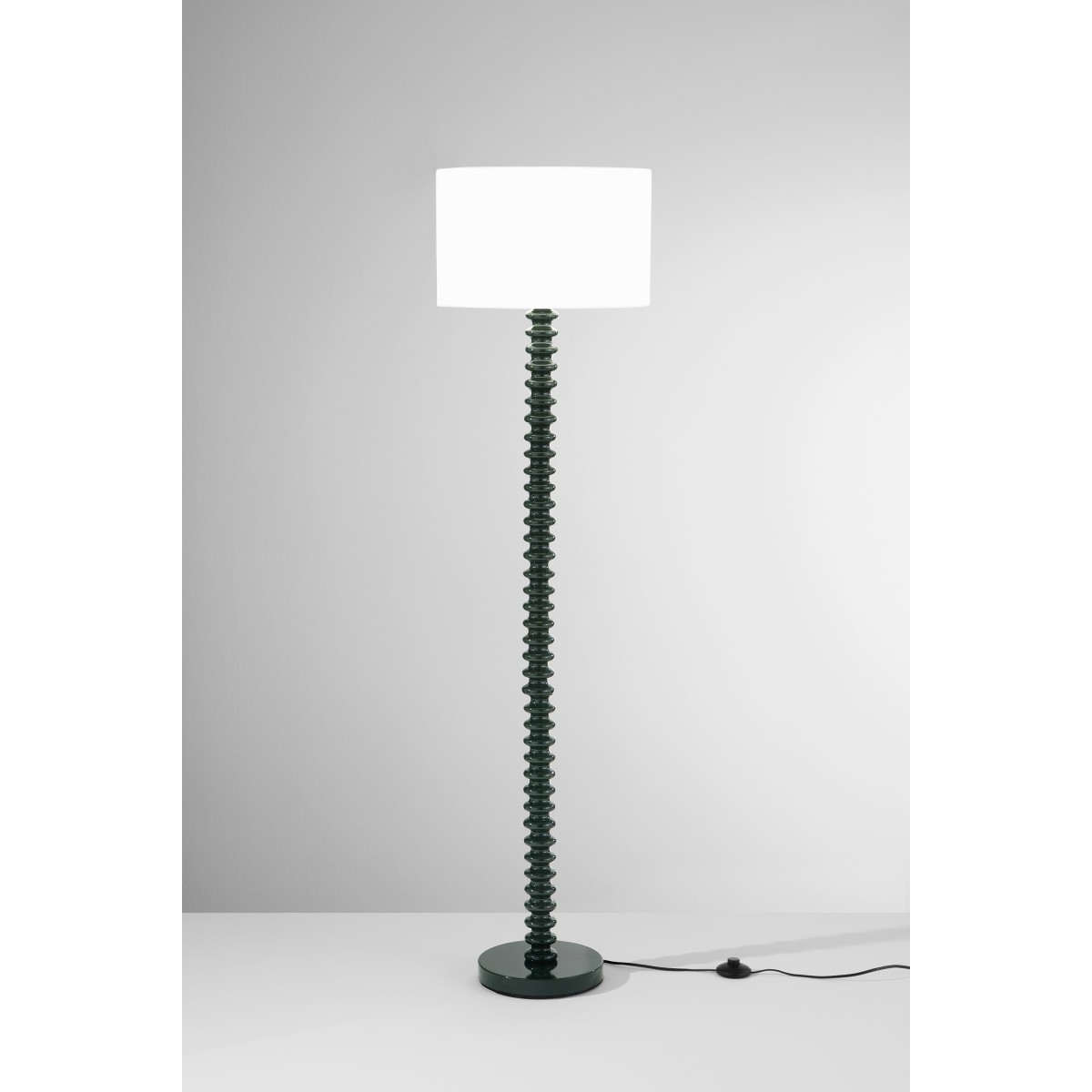 Lampadaire Sultan vert en métal et velours, 1 ampoule E27...