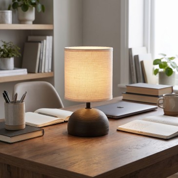 Lampada marrone da tavolo o comodino per interni