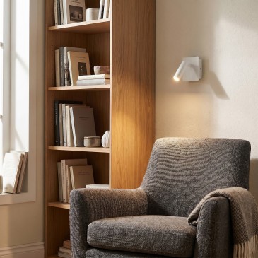 Applique moderna da interno luce orientabile ideale per comodini o camere da letto in 4 varianti