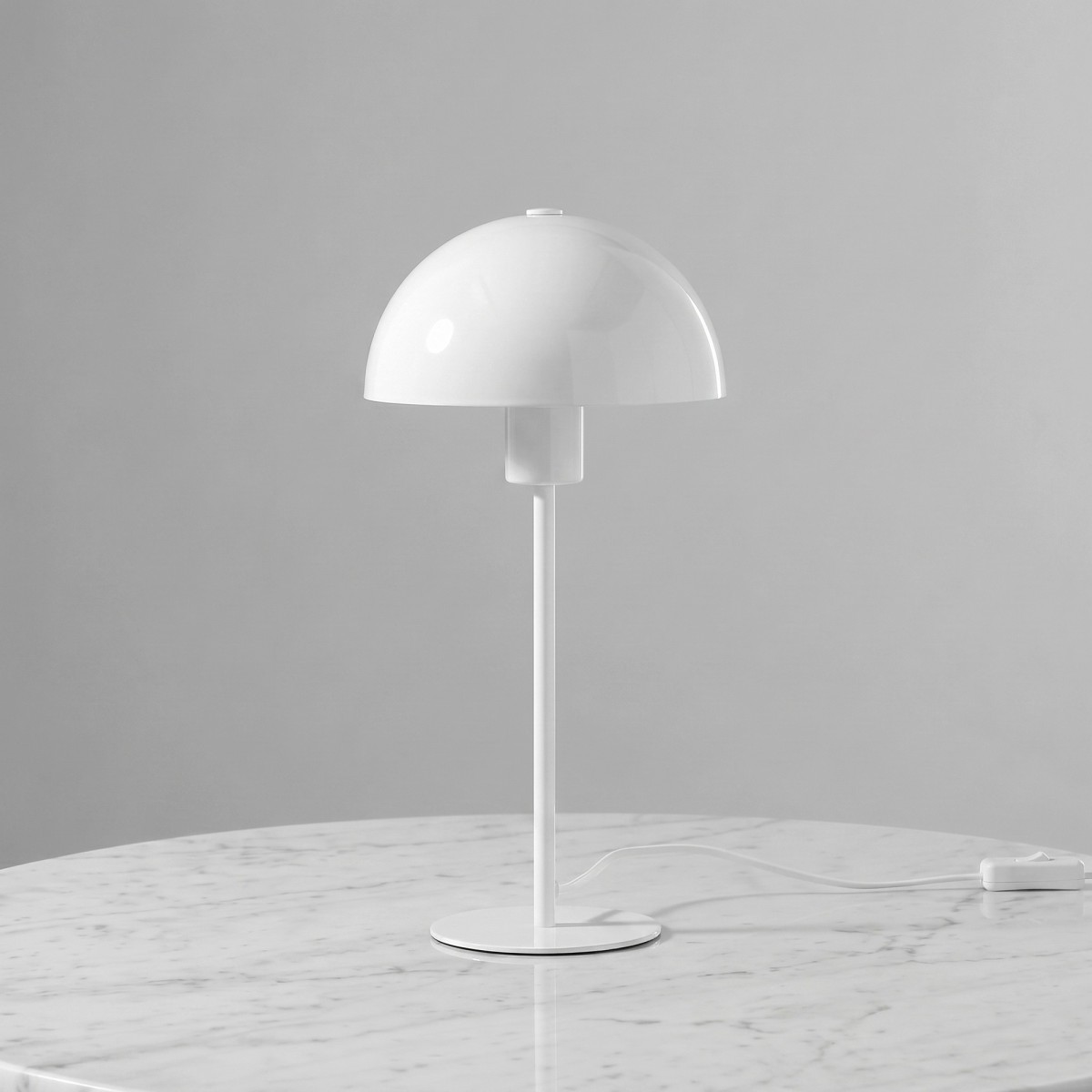 portalampada-metallo illuminazione-soggiorno