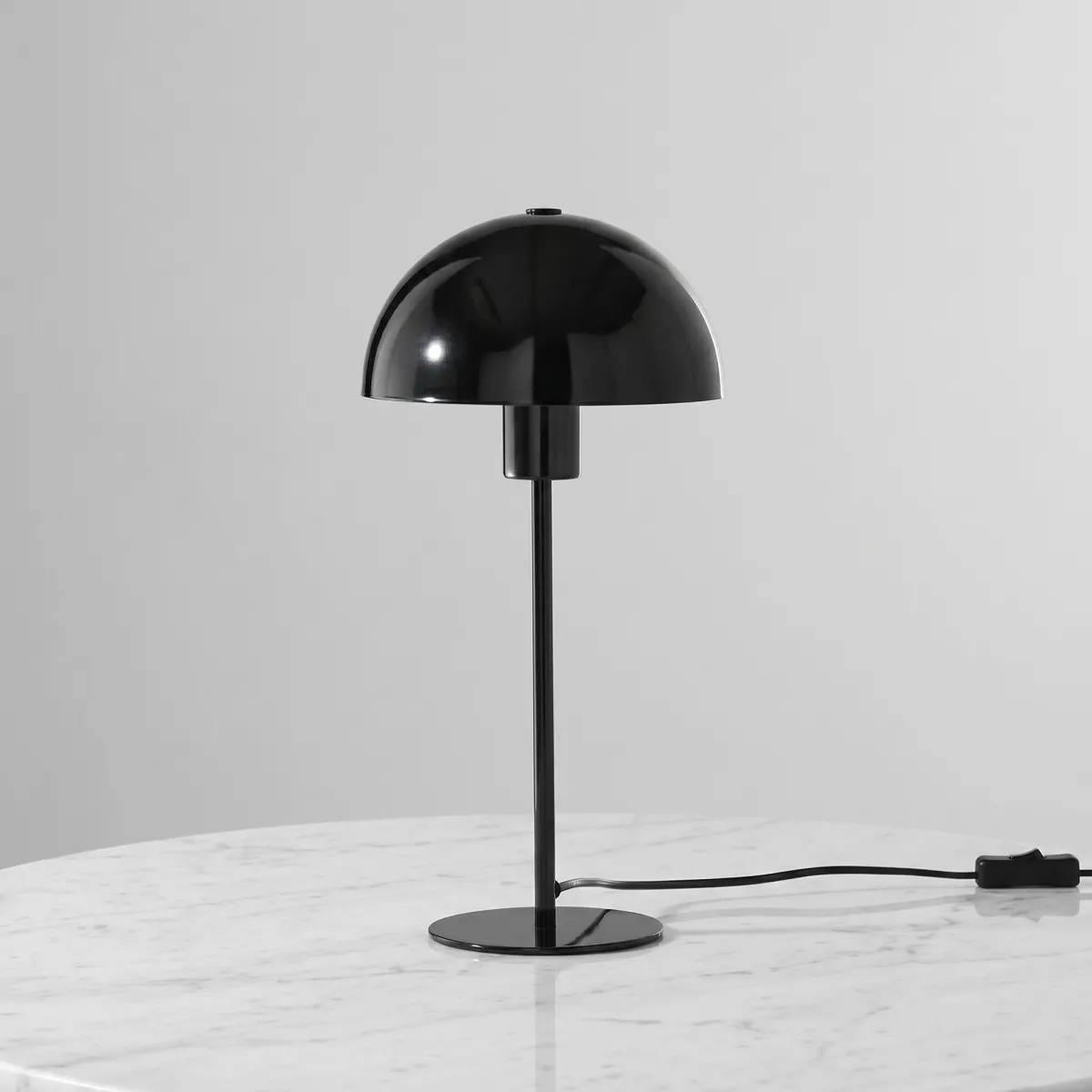 Lampe moderne E27 en métal | Mondialshop