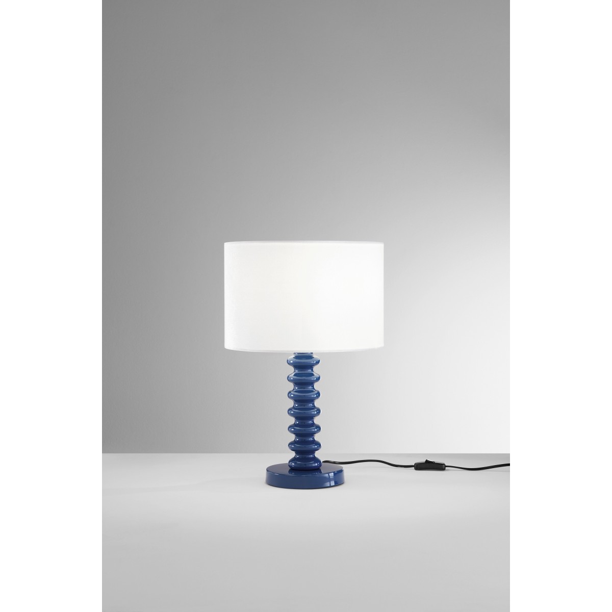 Lampe de table en velours blanc et métal | Mondialshop