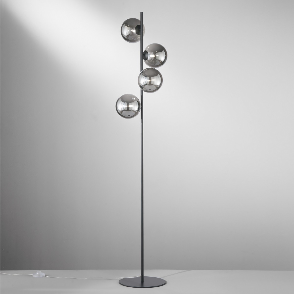 Moderne 4xG9-Stehleuchte mit geometrischem Design |...