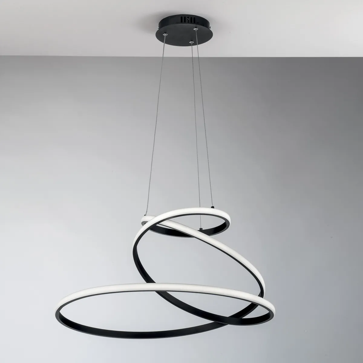 Moderner LED-Kronleuchter mit 8000 Lumen | Mondialshop