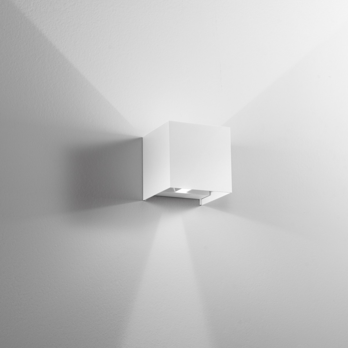 LED-Wandleuchte mit Dual-Emission in 4 Farben | Mondialshop