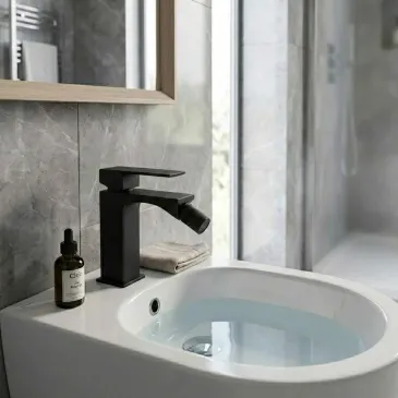 Rubinetto da bidet nero quadrato TBOLD Design minimalista nero