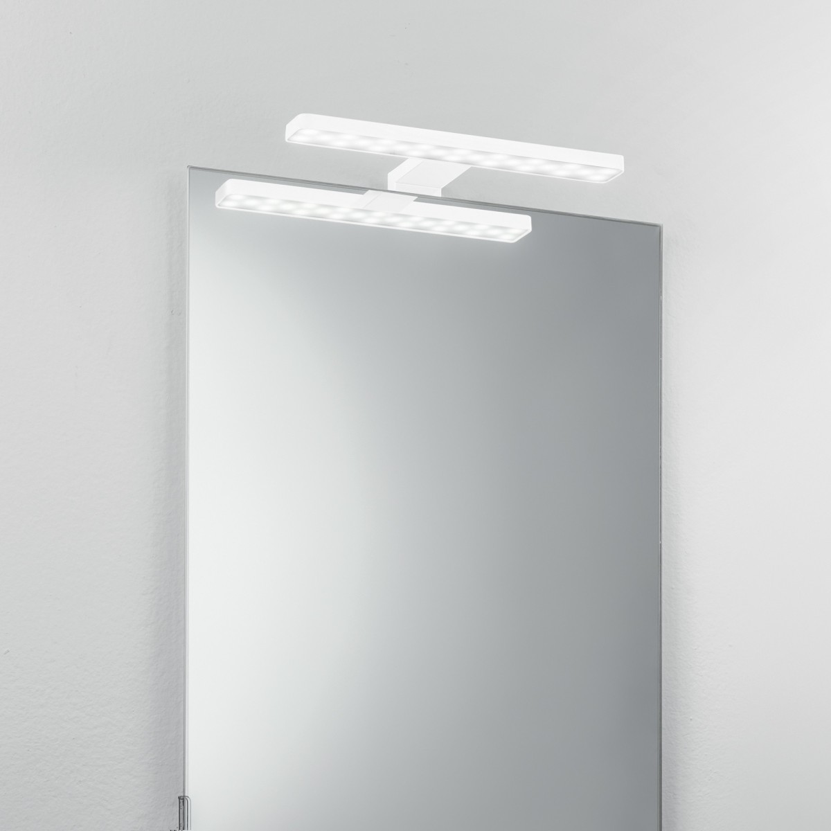 Lampada LED per Bagno Universale | Mondialshop