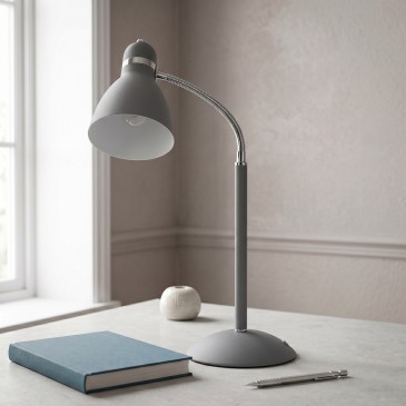 lampada da tavolo orientabile, proposta in tre distinte varianti per unire estetica contemporanea e praticità