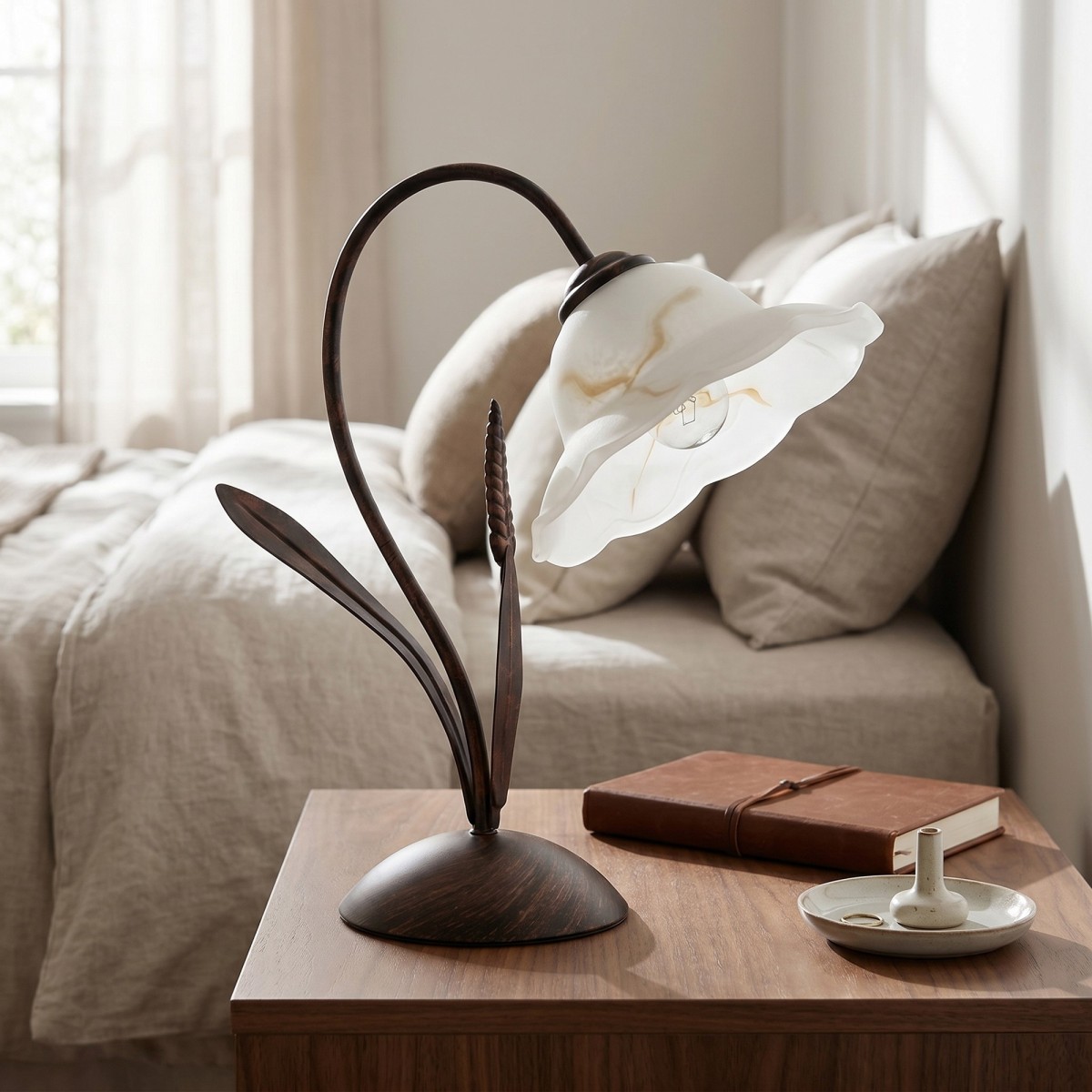 Lampe de table E14 en métal rouillé et verre | Mondialshop