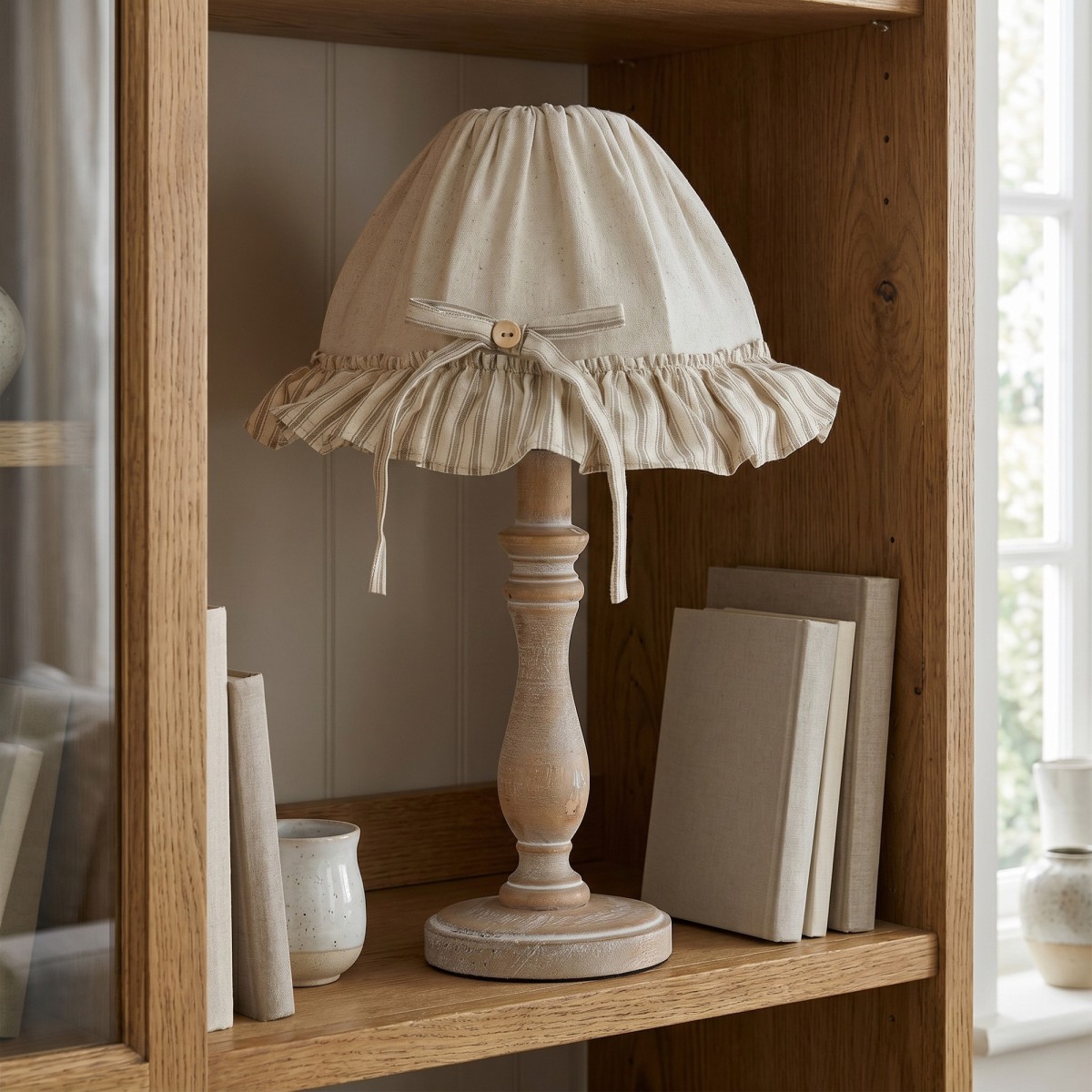 Lampe de table en bois beige et tissu | Mondialshop