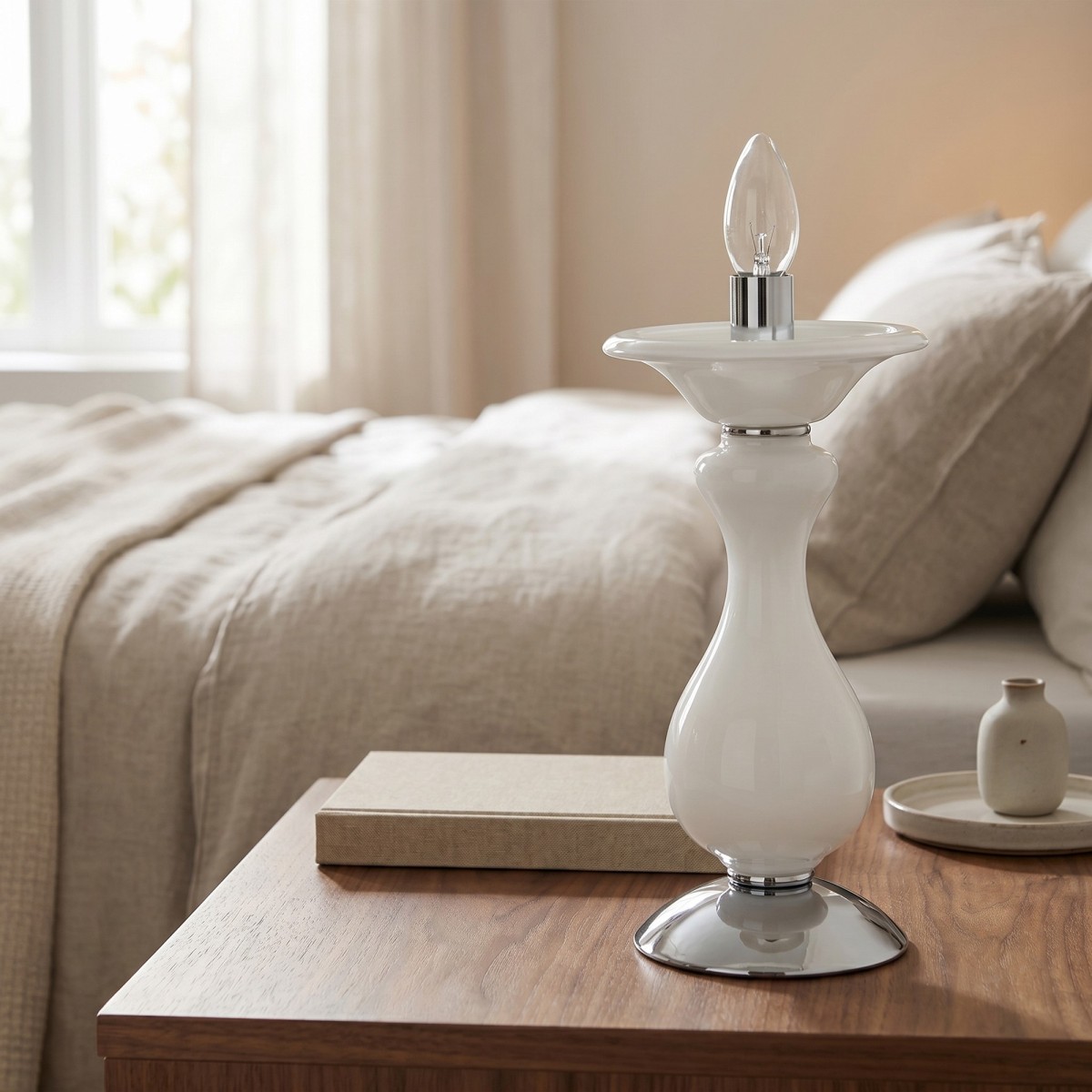Tischleuchte aus weißem Glas | Mondialshop