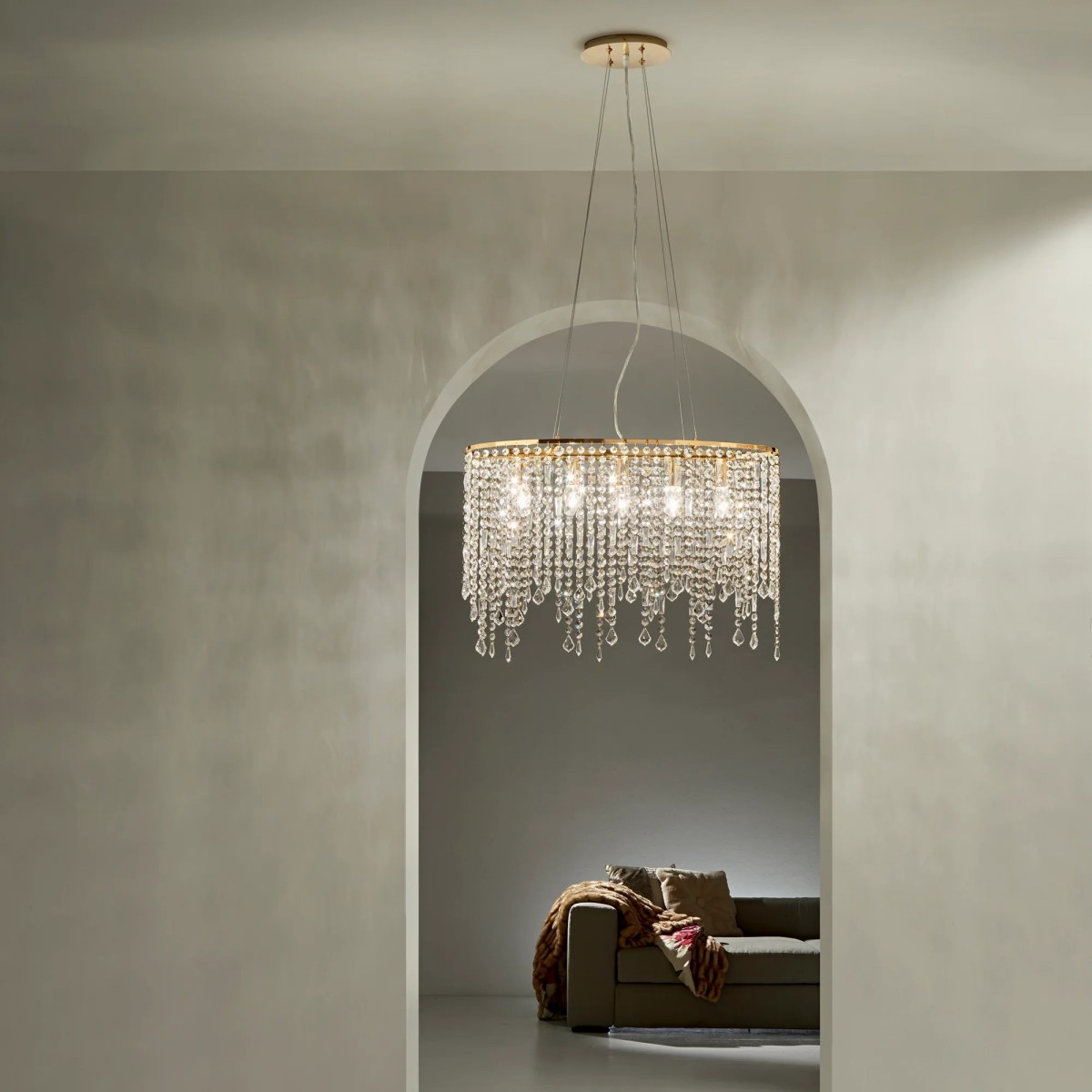 Lustre ovale à cinq lumières avec cristaux K9 | Mondialshop