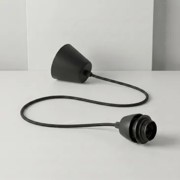 Pendentif en plastique disponible en 3 couleurs | Mondialshop