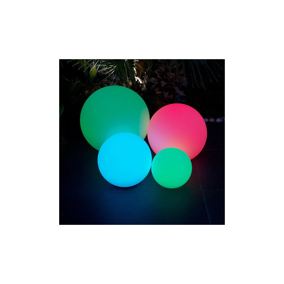 I-GECO-SFERA-L30 Lume da giardino GECO a sfera bianco a...