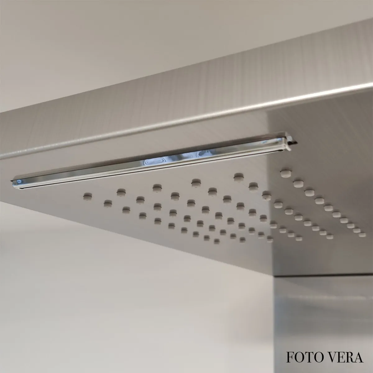 Colonne d'hydromassage thermostatique en acier inoxydable...